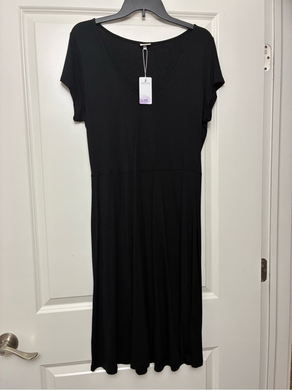 NWT Lascana  Black V-Neck Short Sleeve Midi Dress